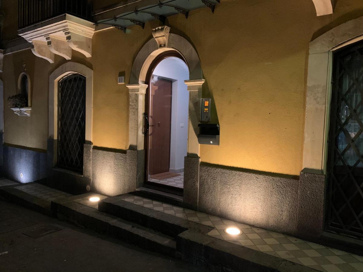Dimora Delle Sciare - Centro Storico Apartment Catania Bagian luar foto