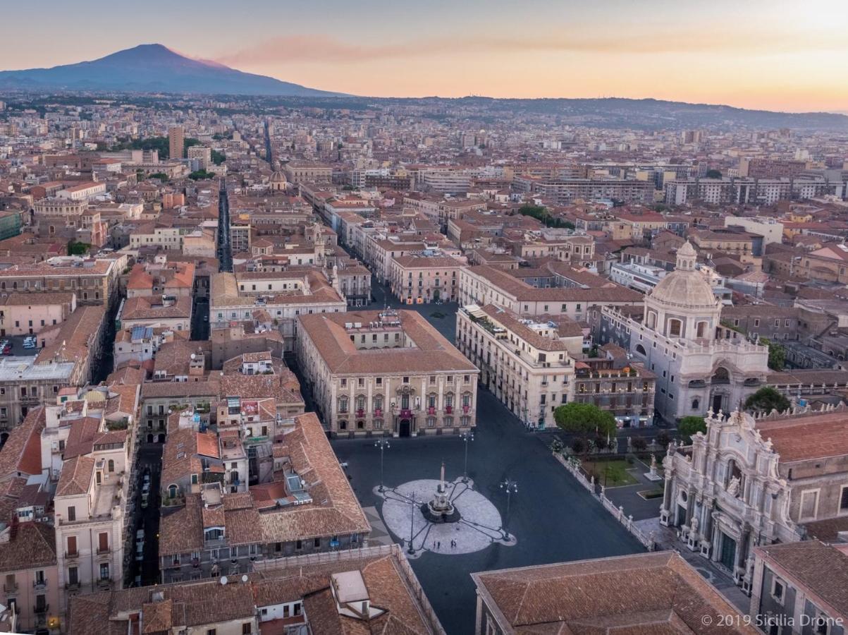 Dimora Delle Sciare - Centro Storico Apartment Catania Bagian luar foto