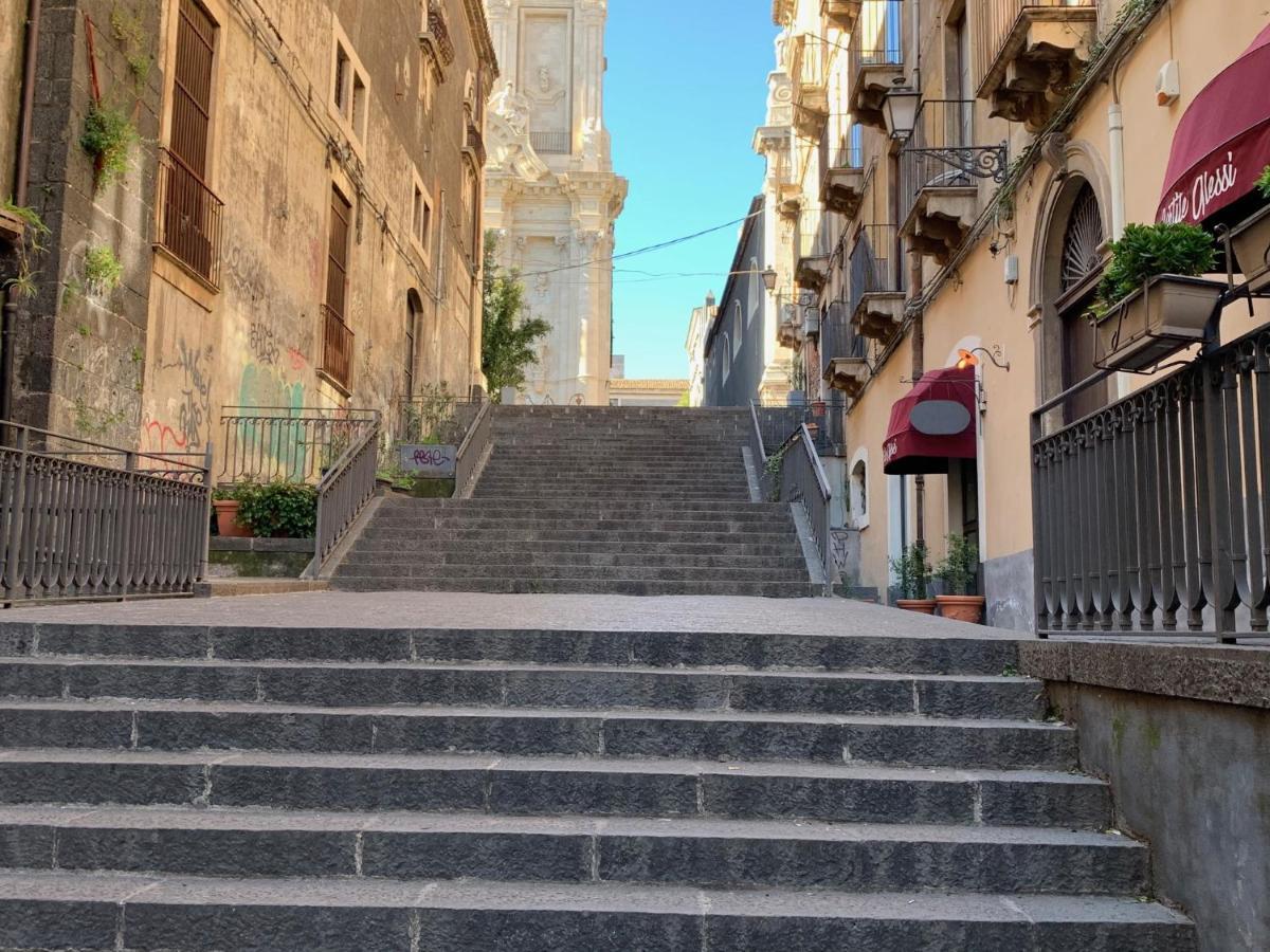 Dimora Delle Sciare - Centro Storico Apartment Catania Bagian luar foto