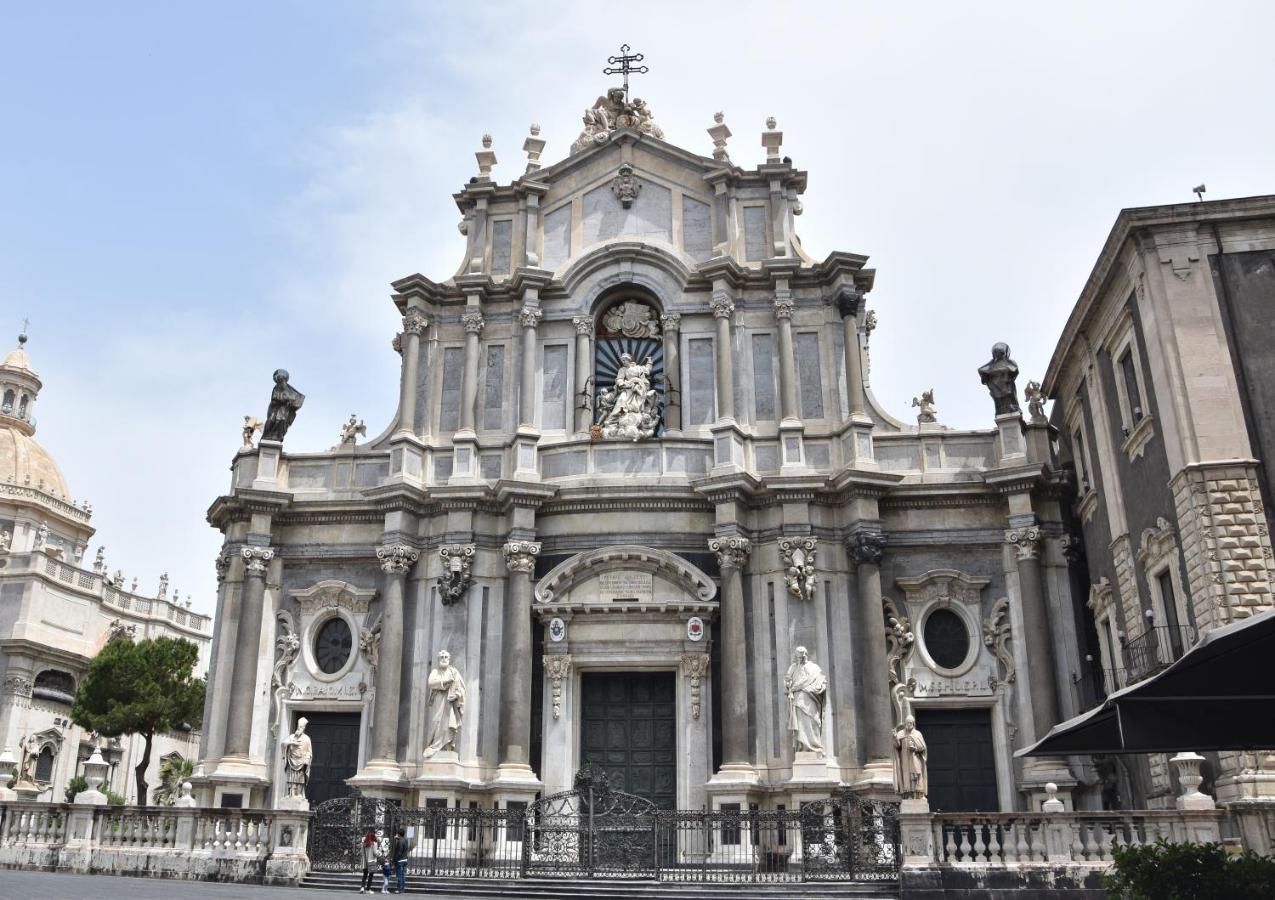 Dimora Delle Sciare - Centro Storico Apartment Catania Bagian luar foto