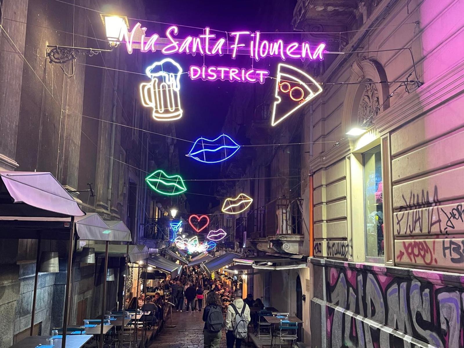 Dimora Delle Sciare - Centro Storico Apartment Catania Bagian luar foto